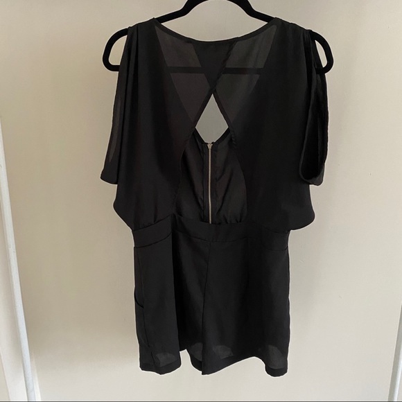 My Story Open Back Romper - Picture 5 of 7